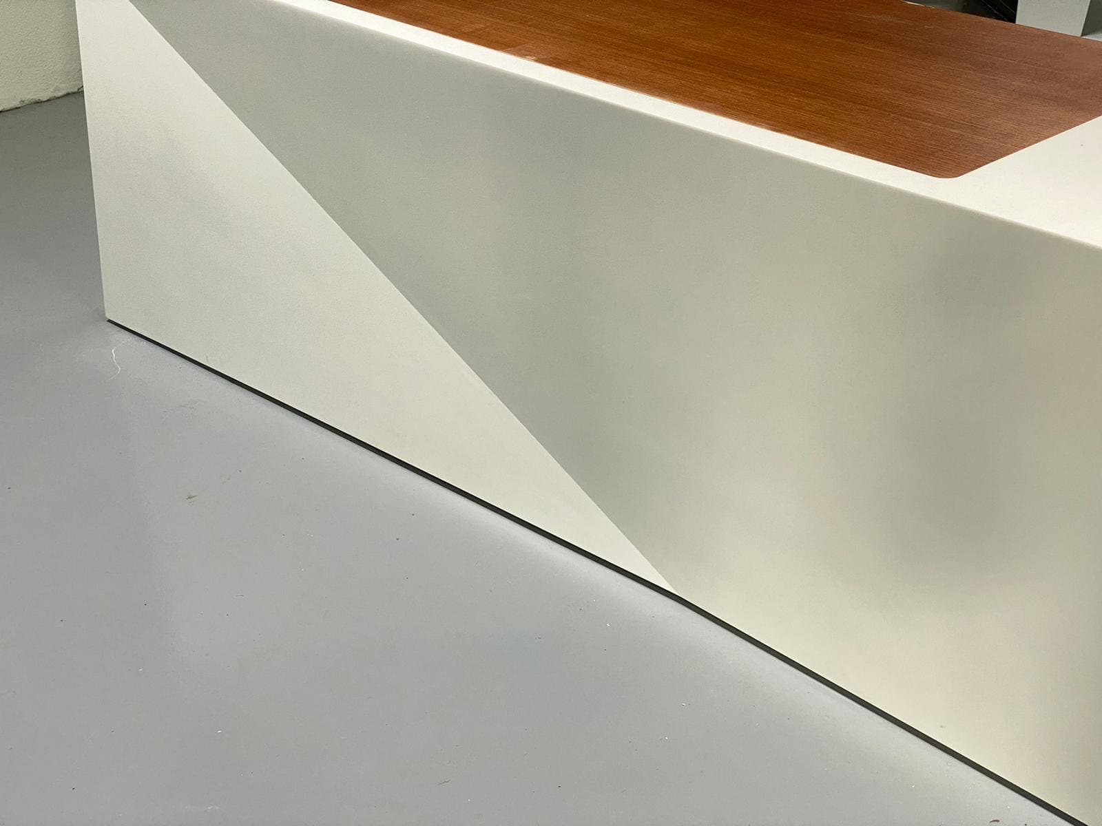 Solid Surface — imagen 9