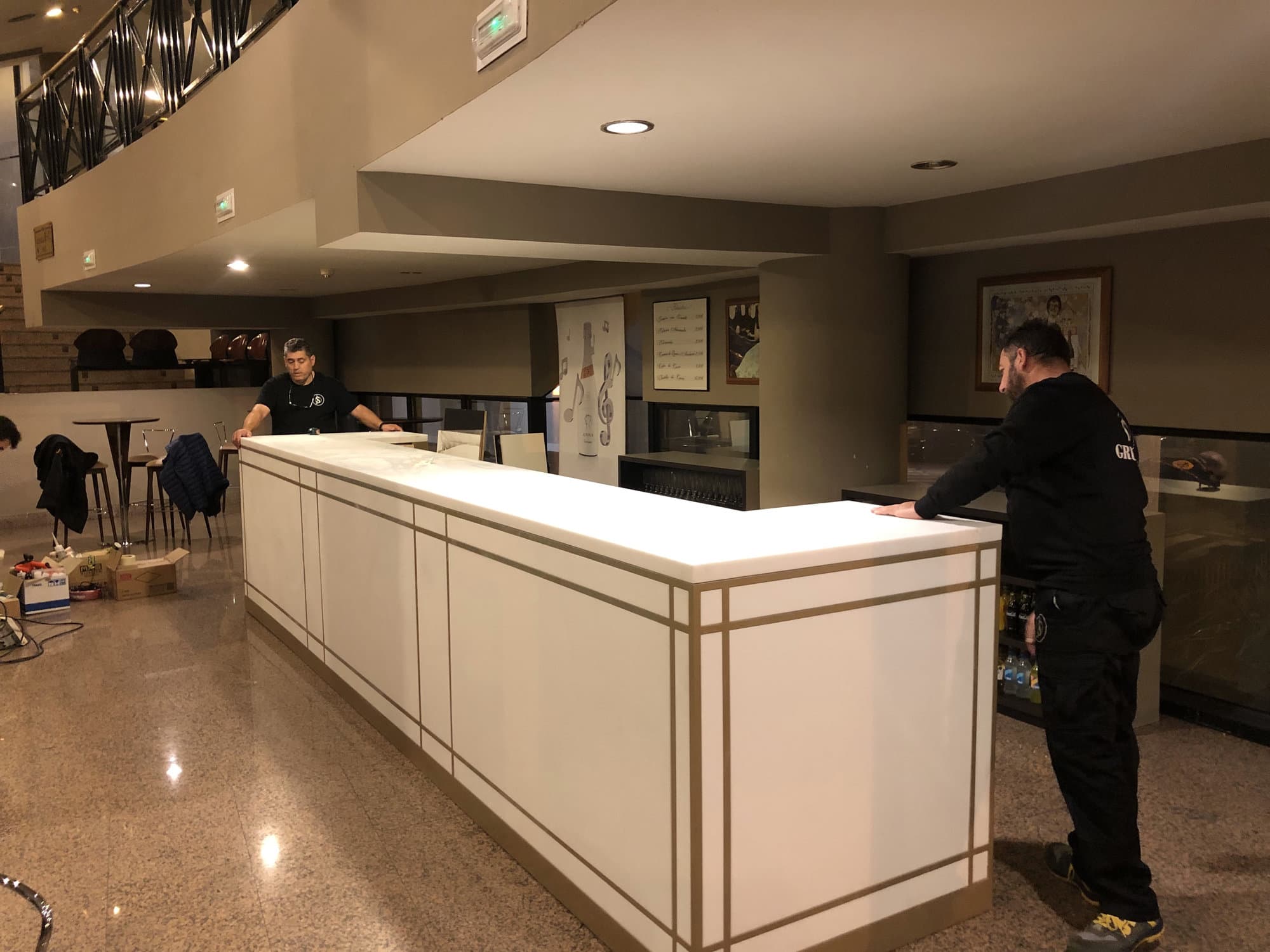 Solid Surface — imagen 6